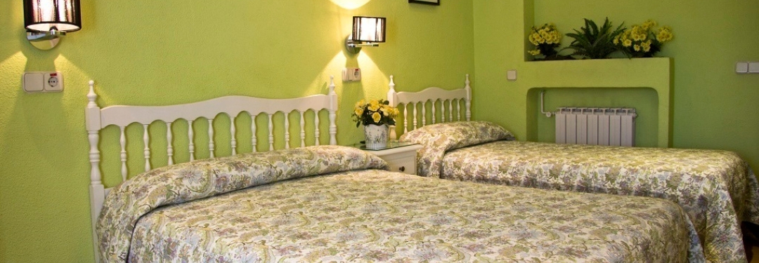 Habitación triple familiar | Hostal Los Alpes