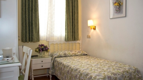 Individual Baño Compartido Hostal Los Alpes